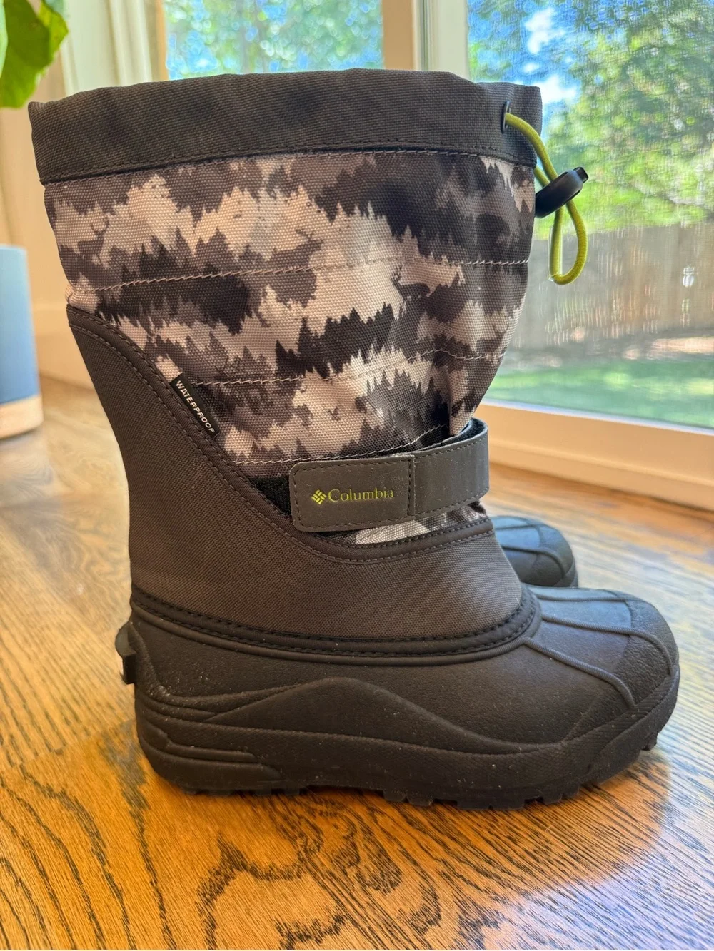 Columbia Black and Gray Camo Kids Snow Boots with Lime Accents